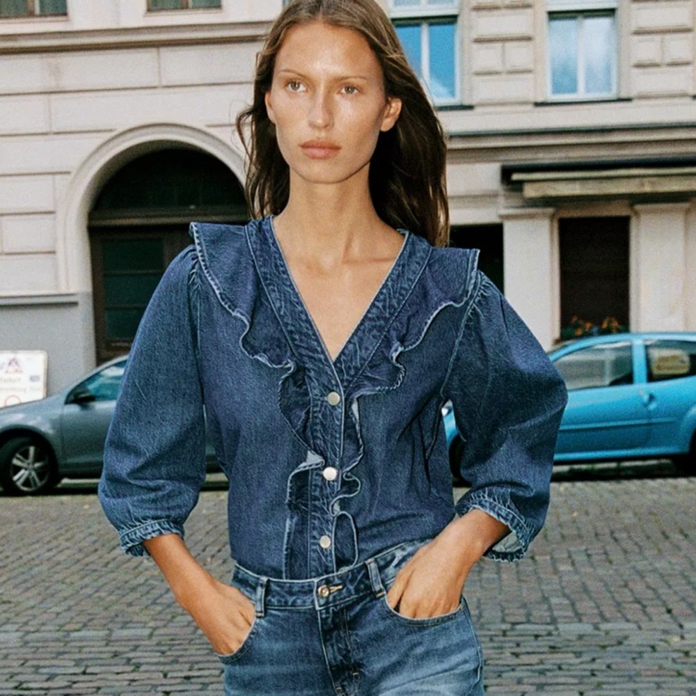 ZARA Z1975 DENIM RUFFLE SHIRT, L- runs big. NWT